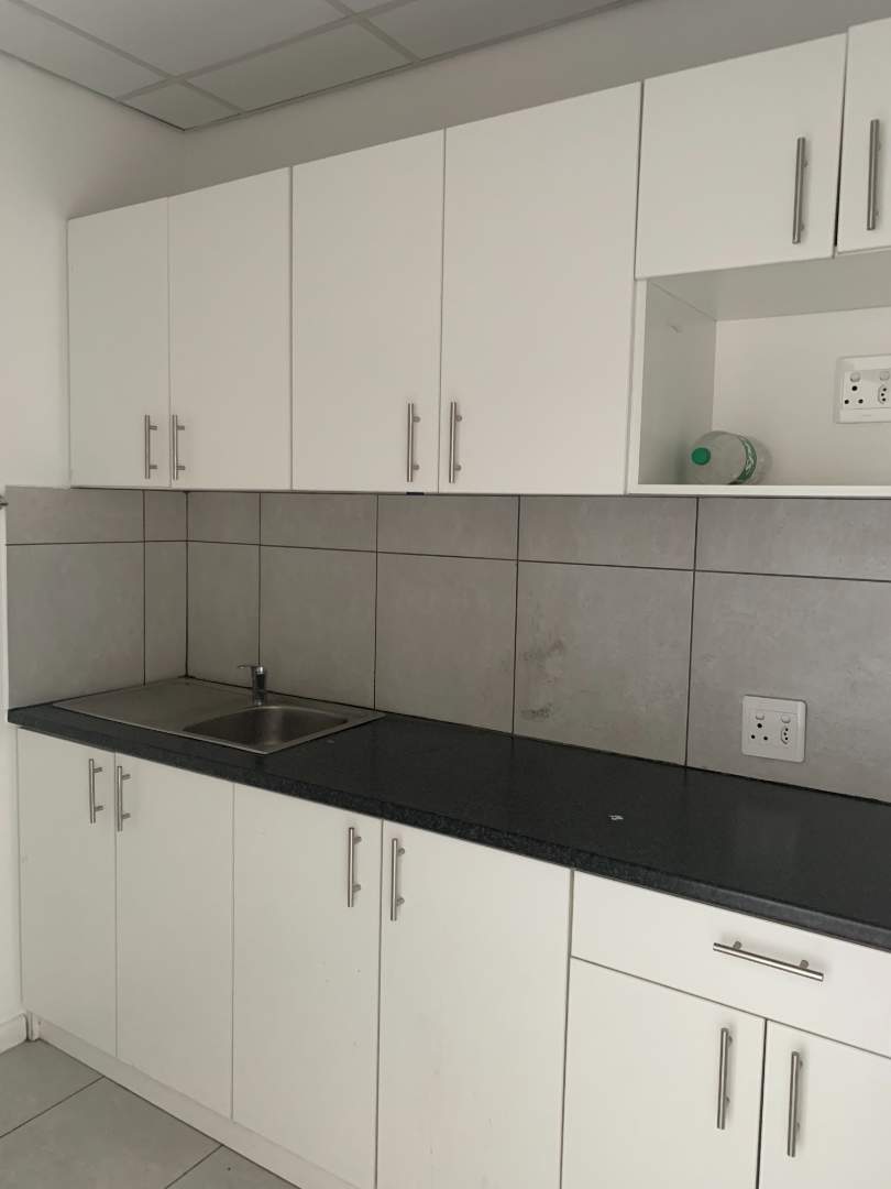To Let Commercial Property for Rent in Rivergate Western Cape